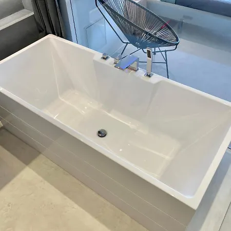 Neuf Climatise - Vue Saint-tropez - 50m Et Port - Piscine * Gassin